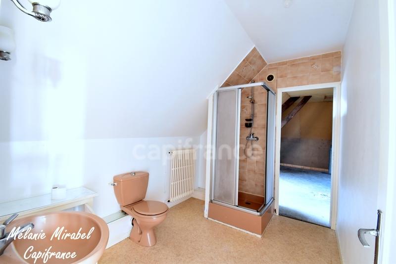 Maison - 155 m² - 8 pièces