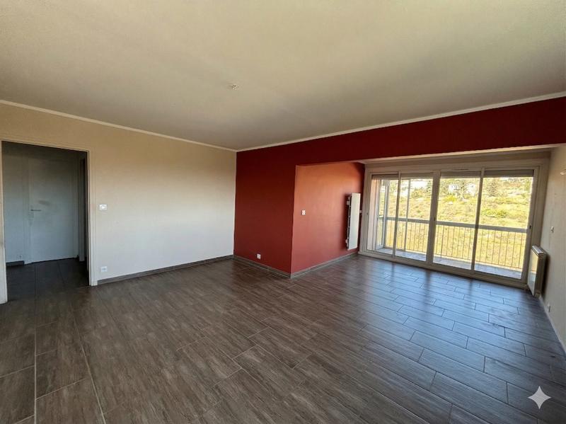 Appartement - 93 m² - 5 pièces