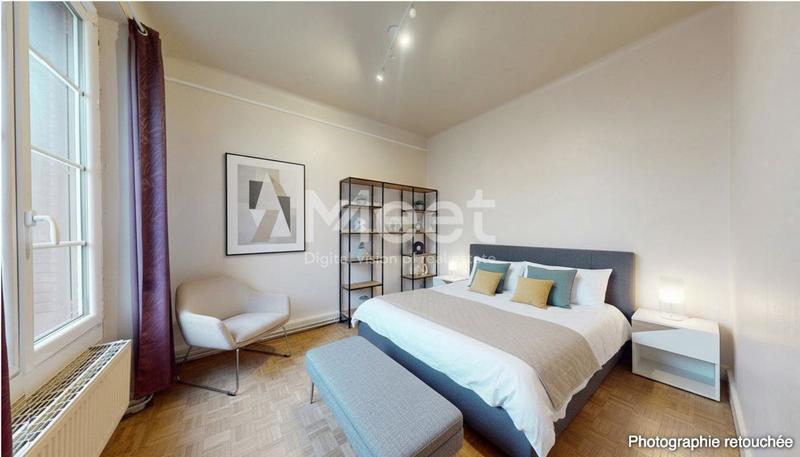 Appartement - 100 m² - 5 pièces