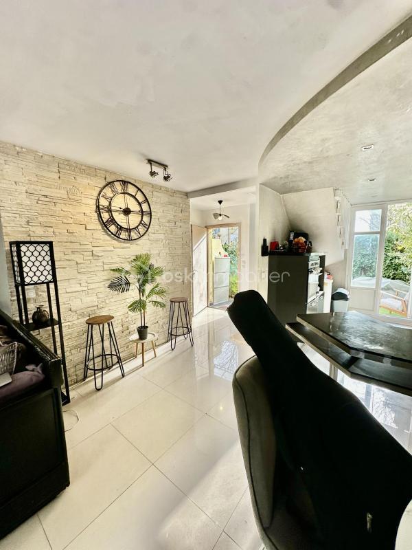 Maison - 83 m² - 4 pièces