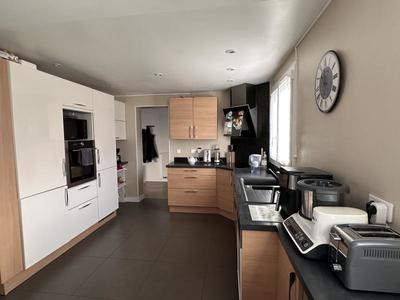 Maison - 150 m² - 7 pièces