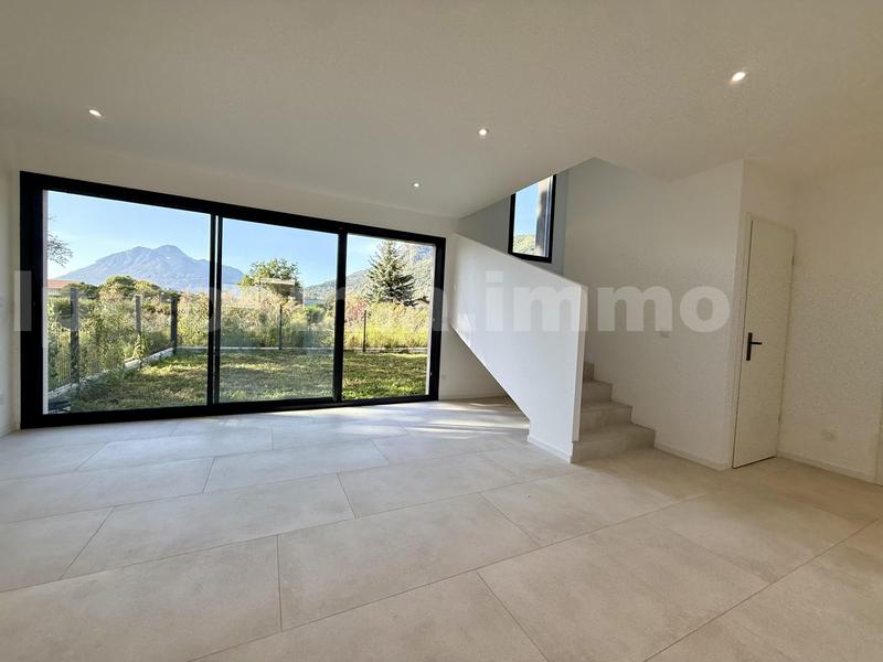 Maison - 96 m² - 4 pièces