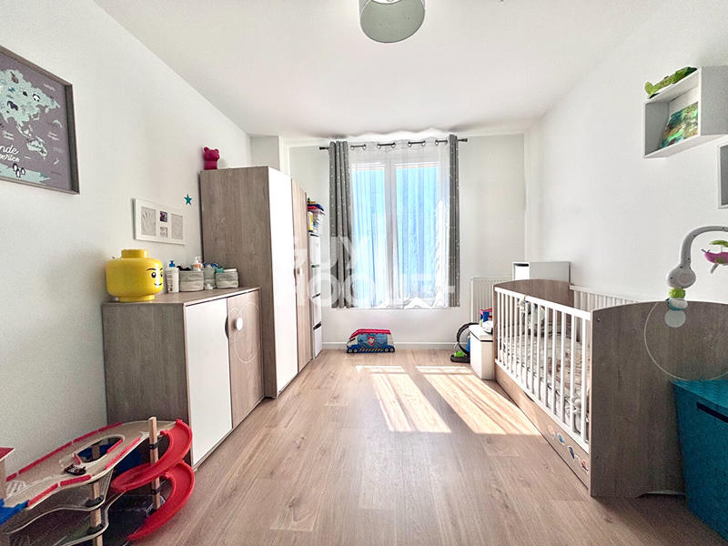 Maison - 90 m² - 5 pièces