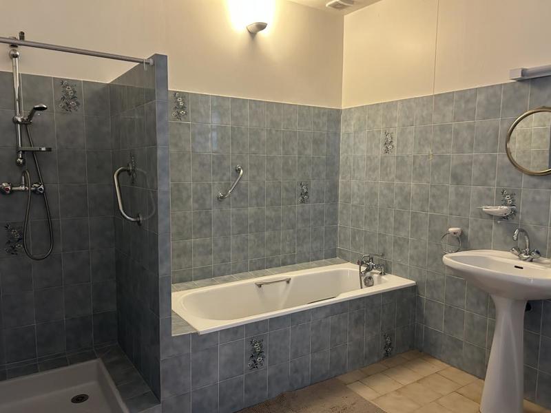 Maison de village - 215 m² - 8 pièces