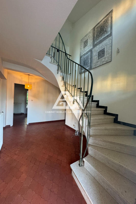 Maison - 158 m² - 6 pièces