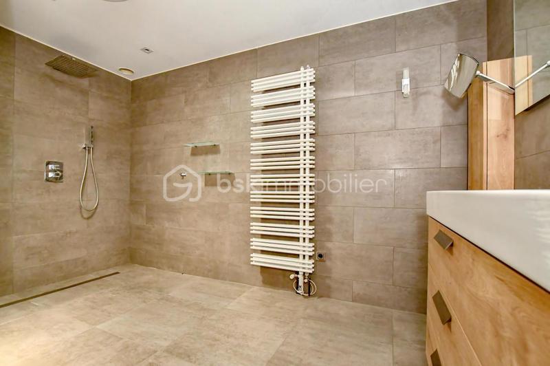 Maison de ville - 260 m² - 6 pièces