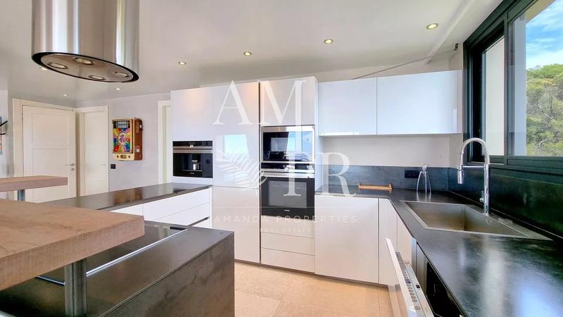 Appartement - 121 m² - 3 pièces