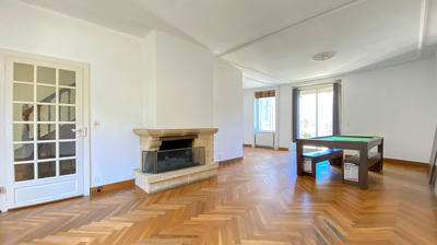 Maison - 213 m² - 7 pièces