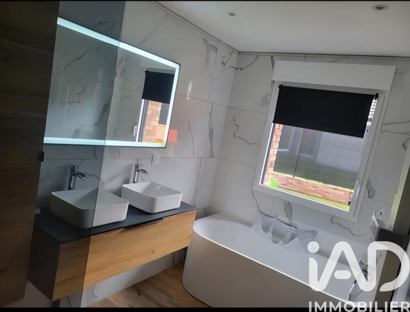 Maison - 105 m² - 5 pièces