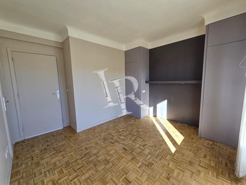 Appartement - 84 m² - 3 pièces