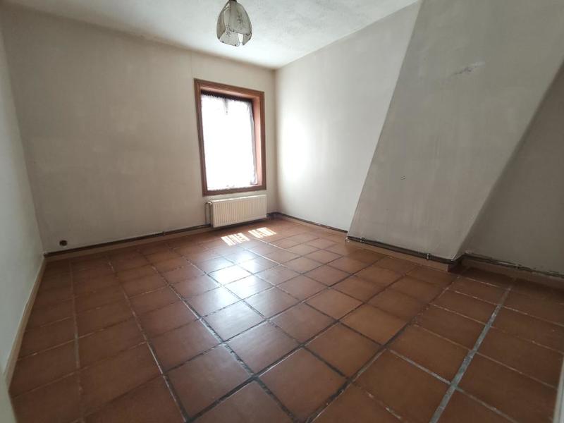 Maison - 205 m² - 9 pièces