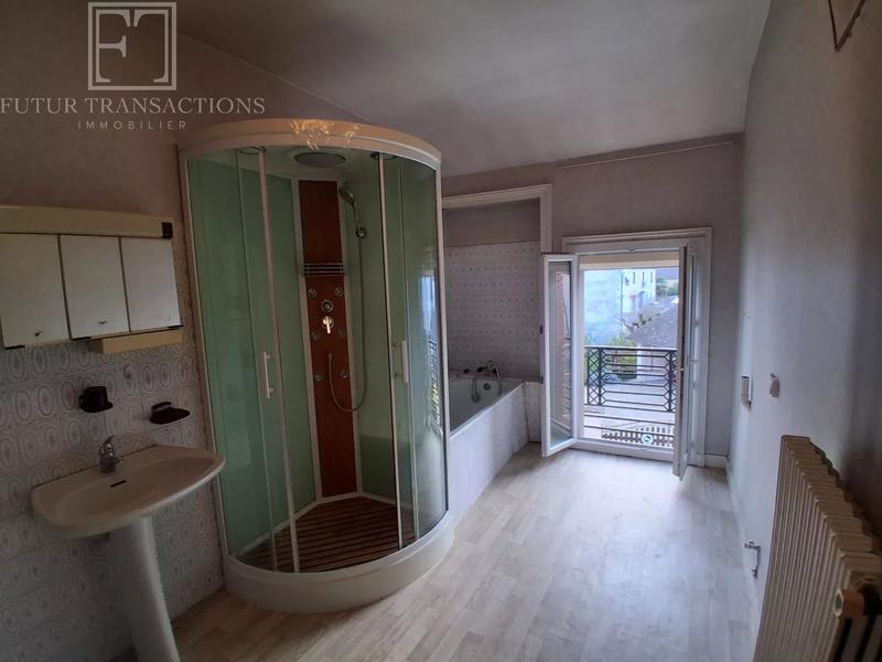 Maison de village - 91 m² - 6 pièces