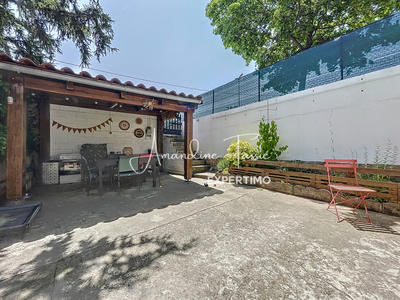 Appartement - 90 m² - 4 pièces