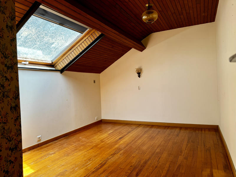 Maison - 178 m² - 7 pièces