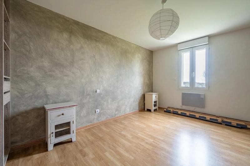 Maison - 380 m² - 5 pièces