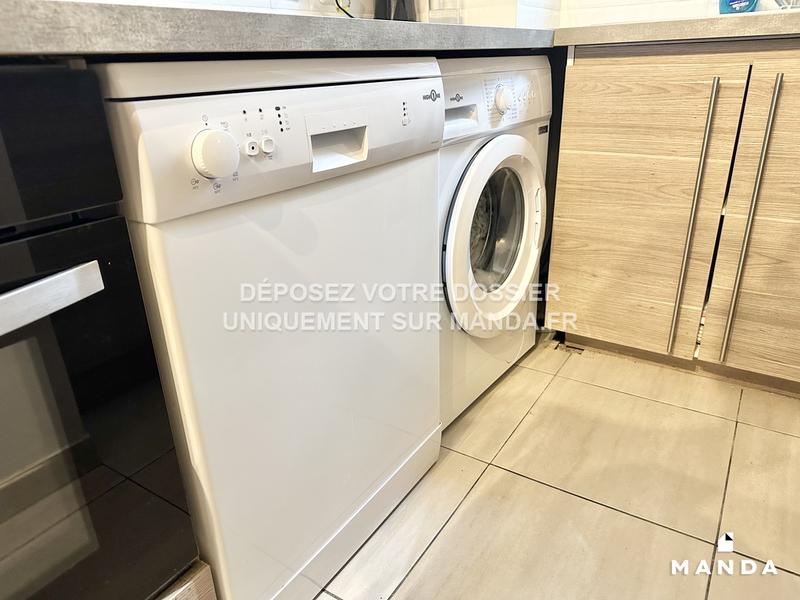 Chambre - 9 m² - 5 pièces