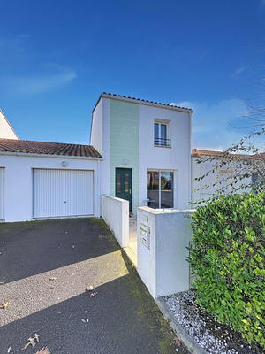 Maison - 80 m² - 5 pièces