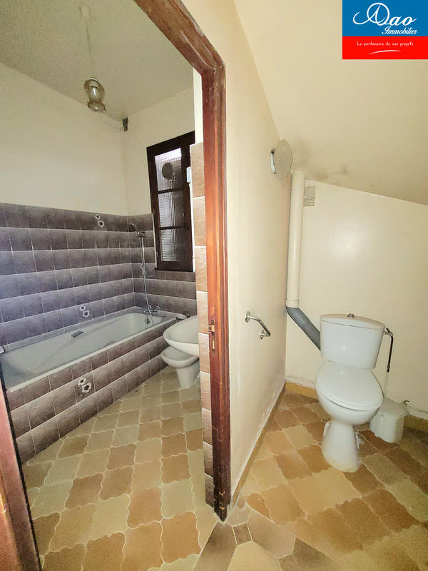 Maison de village - 92 m² - 3 pièces