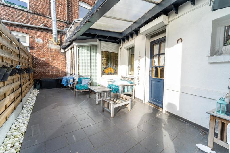 Maison - 190 m² - 9 pièces