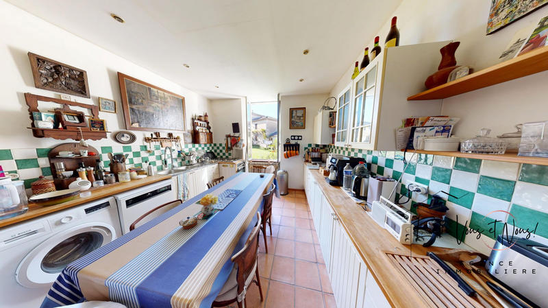 Manoir - 633 m² - 15 pièces