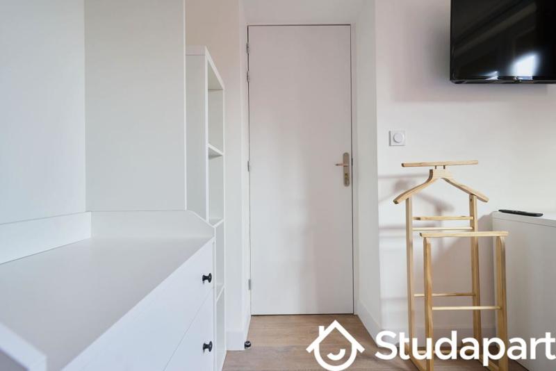 Chambre - 12 m² - 1 pièce