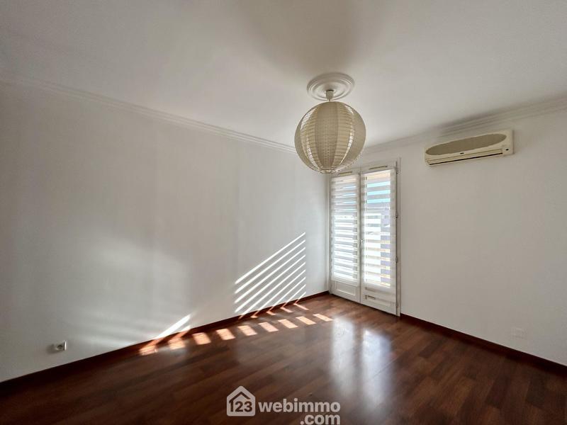 Appartement - 83 m² - 3 pièces