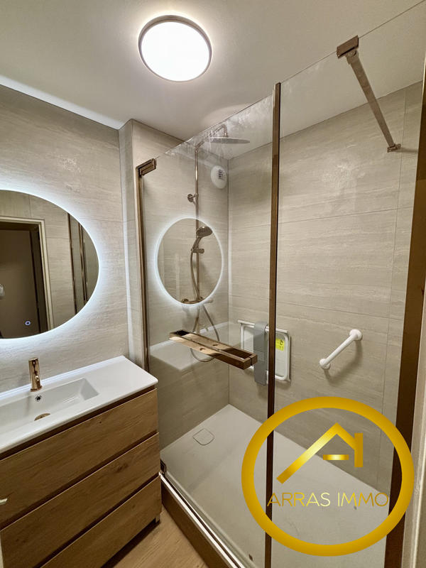 Appartement - 90 m² - 3 pièces