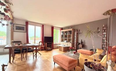 Appartement - 102 m² - 5 pièces