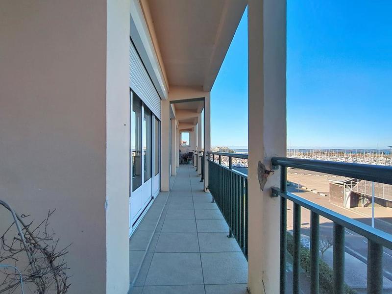 Appartement - 121 m² - 6 pièces