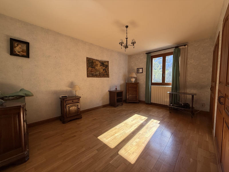 Maison - 210 m² - 4 pièces