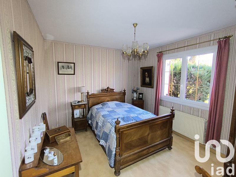 Maison - 230 m² - 9 pièces