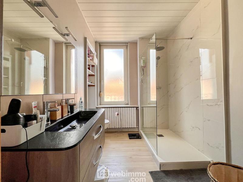 Maison - 170 m² - 8 pièces