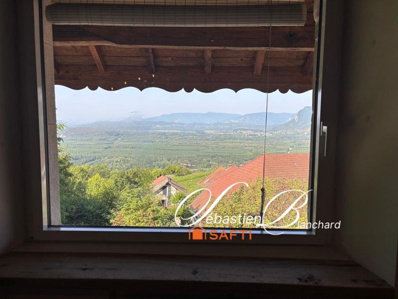 Maison - 136 m² - 8 pièces