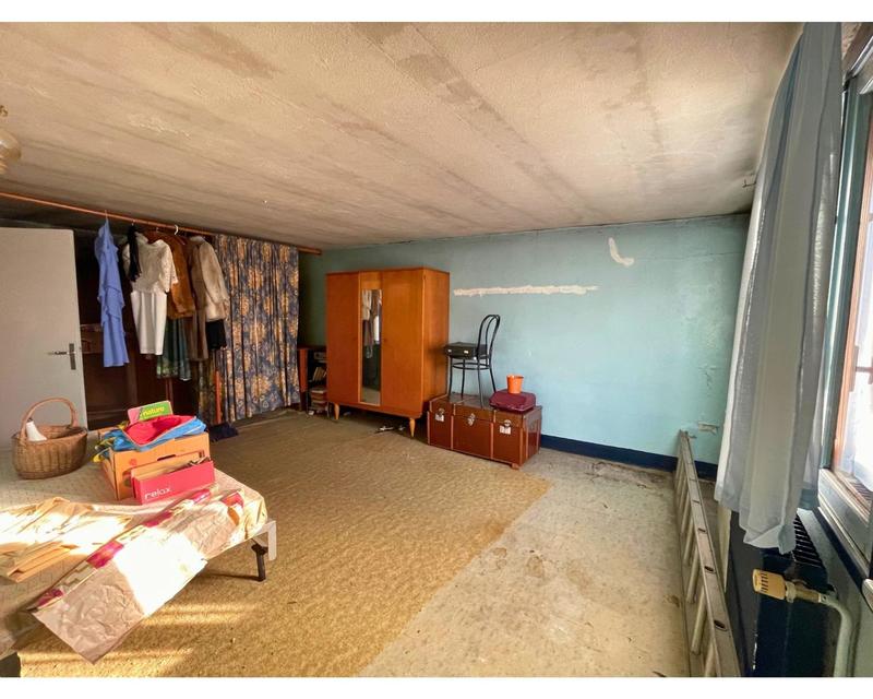 Maison - 121 m² - 7 pièces