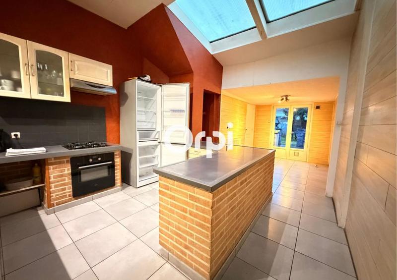 Maison - 93 m² - 4 pièces