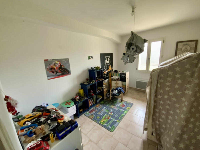 Mas - 600 m² - 7 pièces