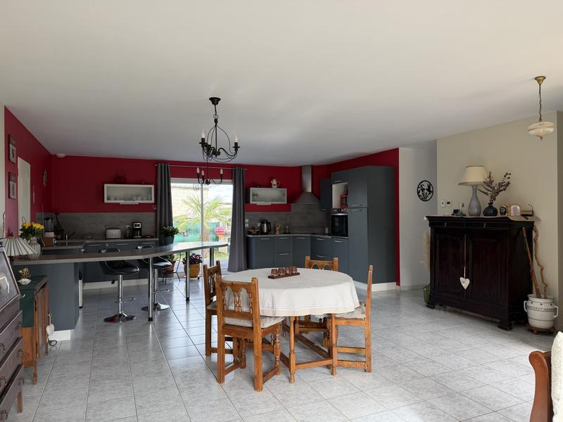 Maison - 100 m² - 4 pièces