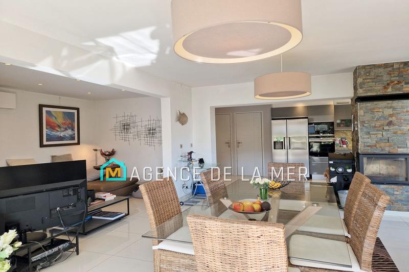 Appartement - 109 m² - 3 pièces