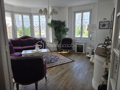 Appartement - 90 m² - 4 pièces