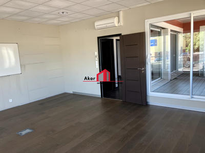 Bureau - 358 m² - 10 pièces