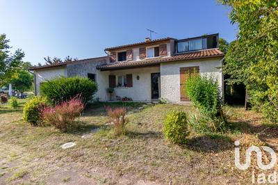 Maison - 104 m² - 4 pièces