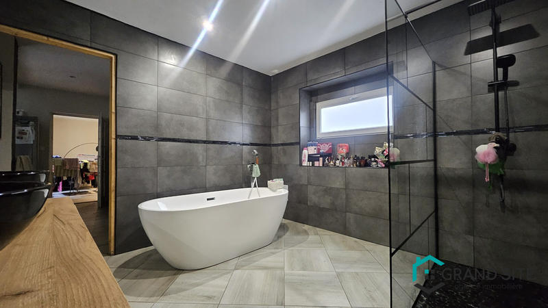 Maison - 128 m² - 5 pièces