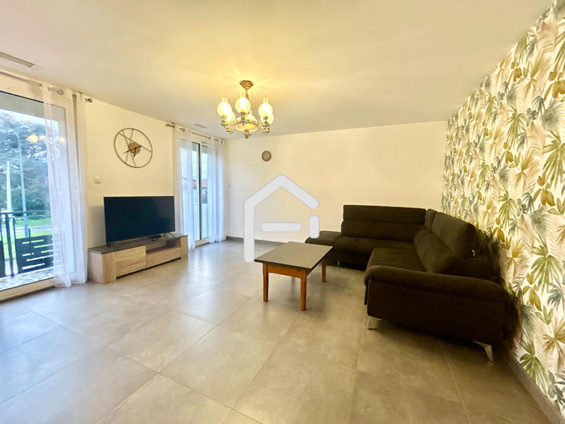 Appartement - 90 m² - 4 pièces