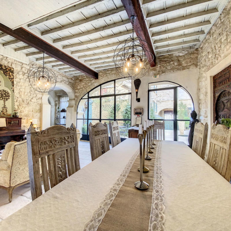 Demeure - 800 m² - 17 pièces