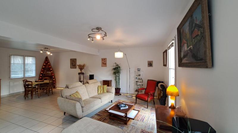 Maison - 190 m² - 7 pièces