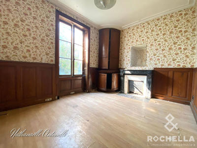 Maison ancienne - 169 m² - 7 pièces