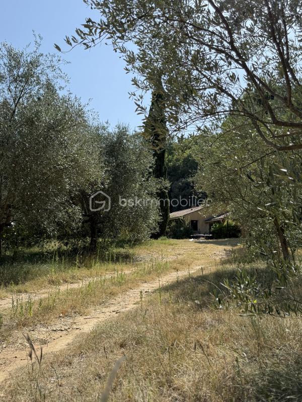 Maison traditionnelle - 93 m² - 3 pièces