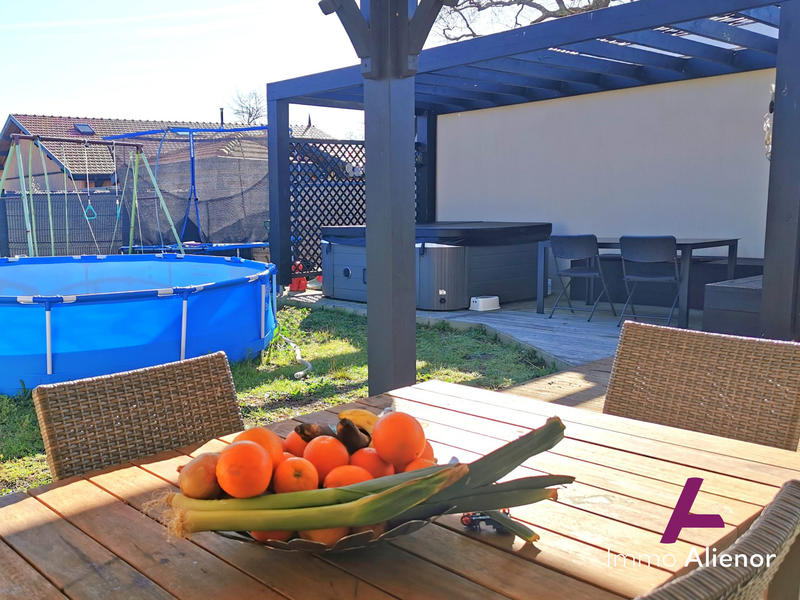 Maison contemporaine - 107 m² - 5 pièces