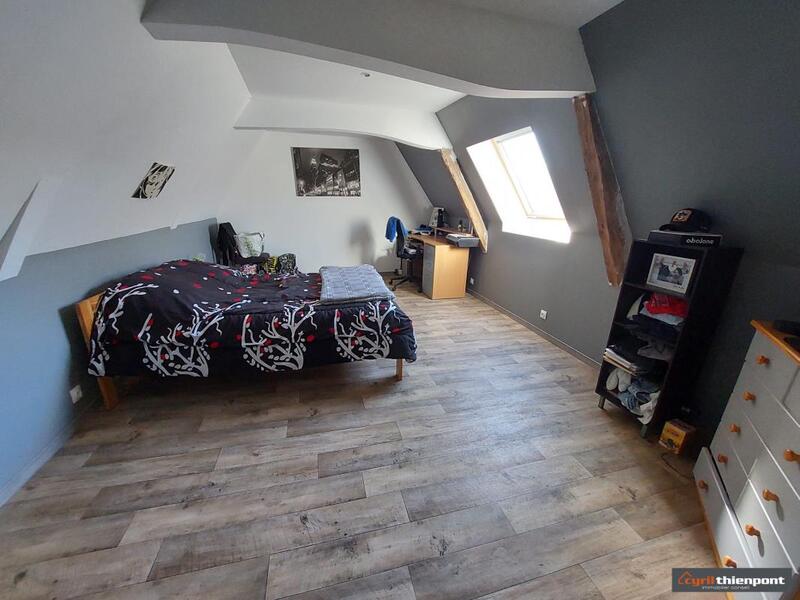 Maison - 97 m² - 6 pièces