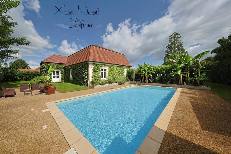 Maison - 180 m² - 6 pièces